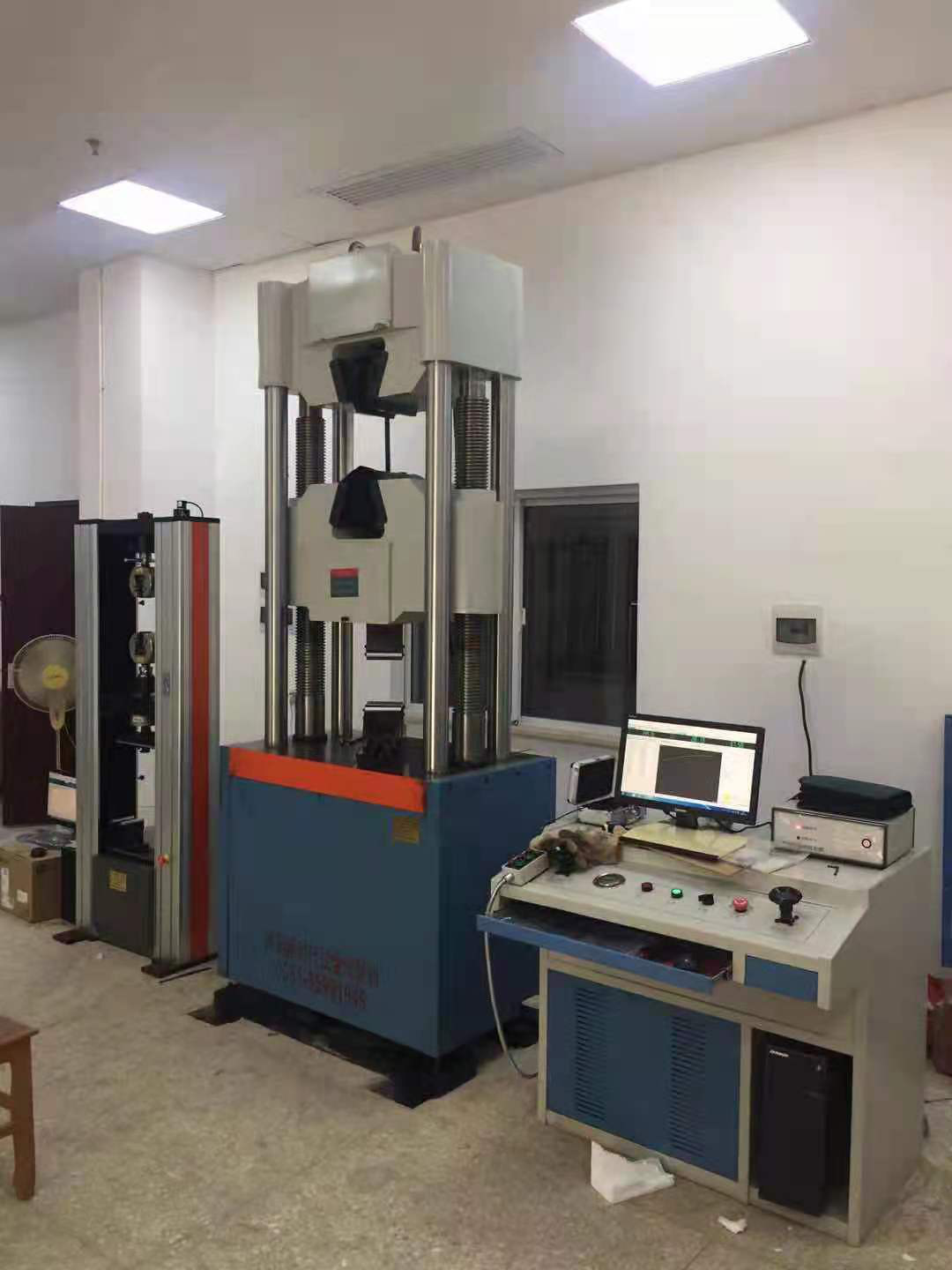 WAW-2000E微機控制電液伺服萬能試驗機產(chǎn)品質(zhì)檢所使用